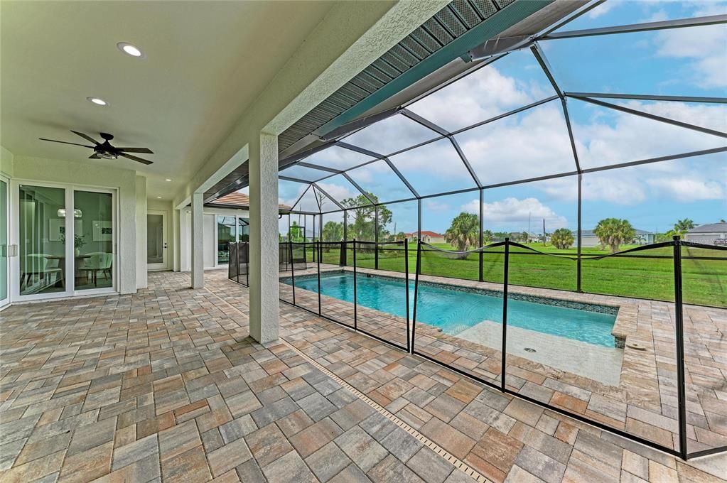 Active With Contract: $569,000 (3 beds, 2 baths, 2170 Square Feet)