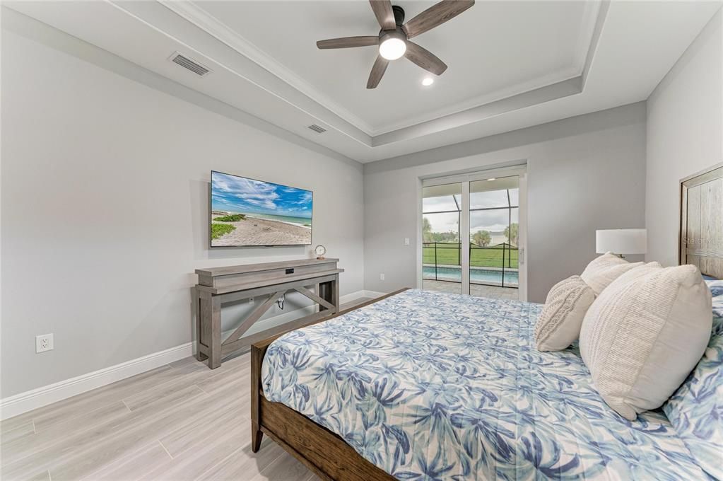 Active With Contract: $569,000 (3 beds, 2 baths, 2170 Square Feet)