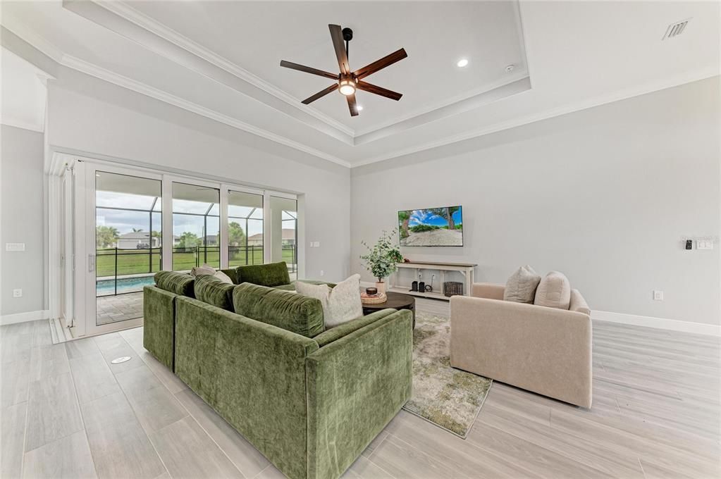 Active With Contract: $569,000 (3 beds, 2 baths, 2170 Square Feet)