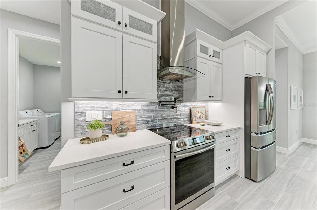 Active With Contract: $569,000 (3 beds, 2 baths, 2170 Square Feet)