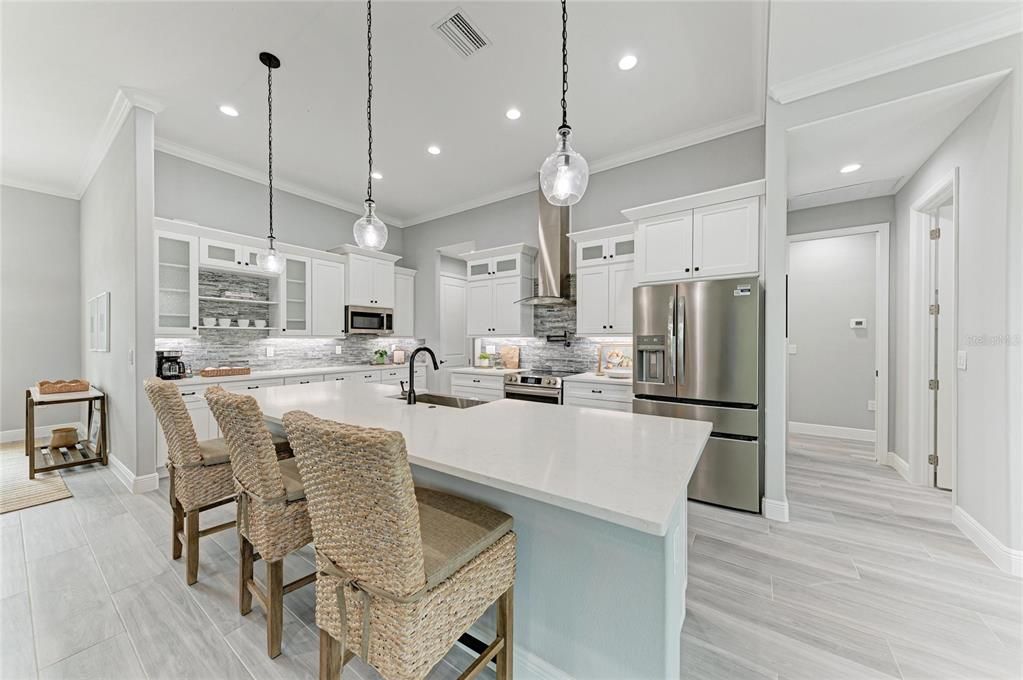 Active With Contract: $569,000 (3 beds, 2 baths, 2170 Square Feet)