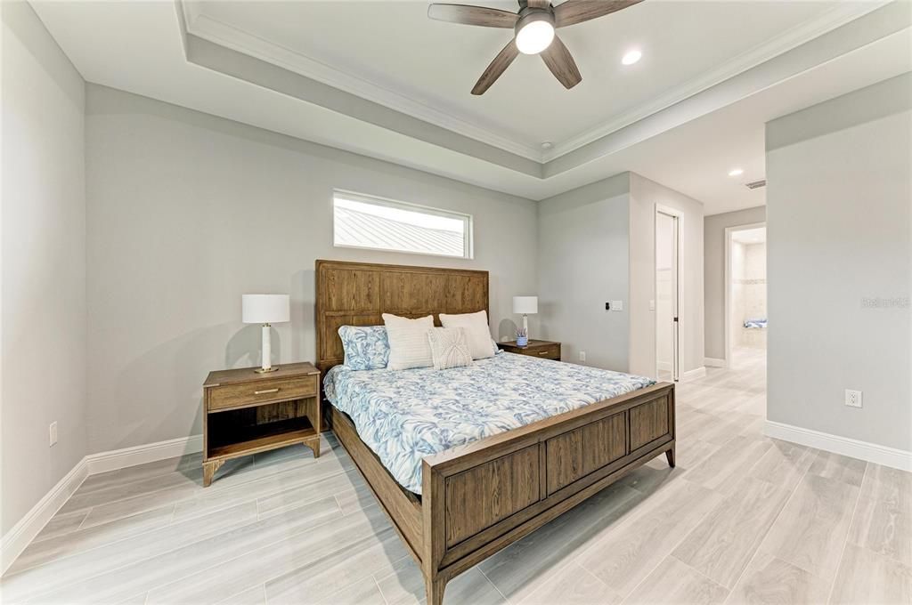 Active With Contract: $569,000 (3 beds, 2 baths, 2170 Square Feet)