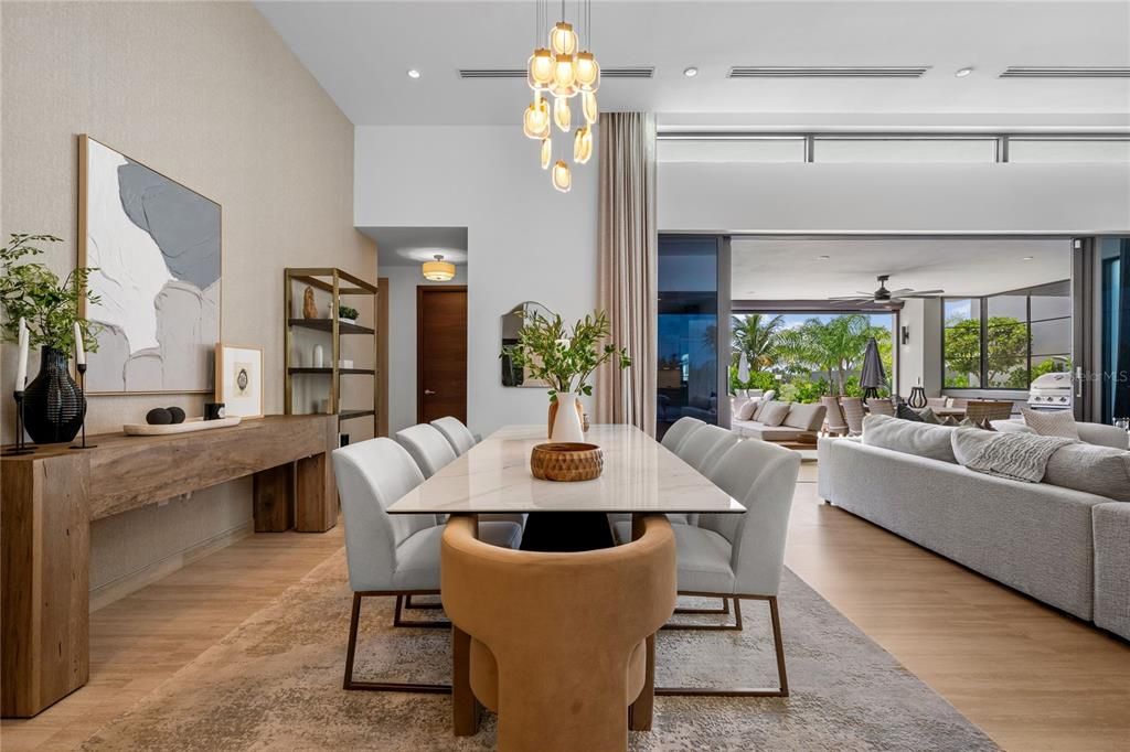 待售: $5,699,000 (3 贝兹, 3 浴室, 2400 平方英尺)