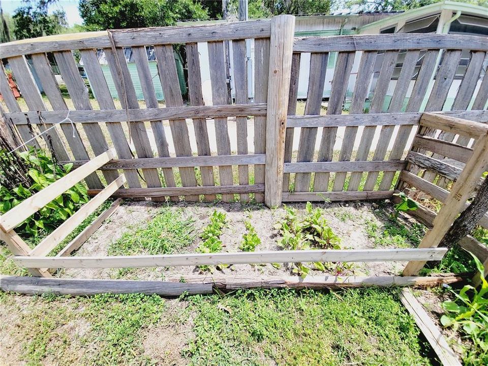 待售: $157,000 (2 贝兹, 2 浴室, 784 平方英尺)