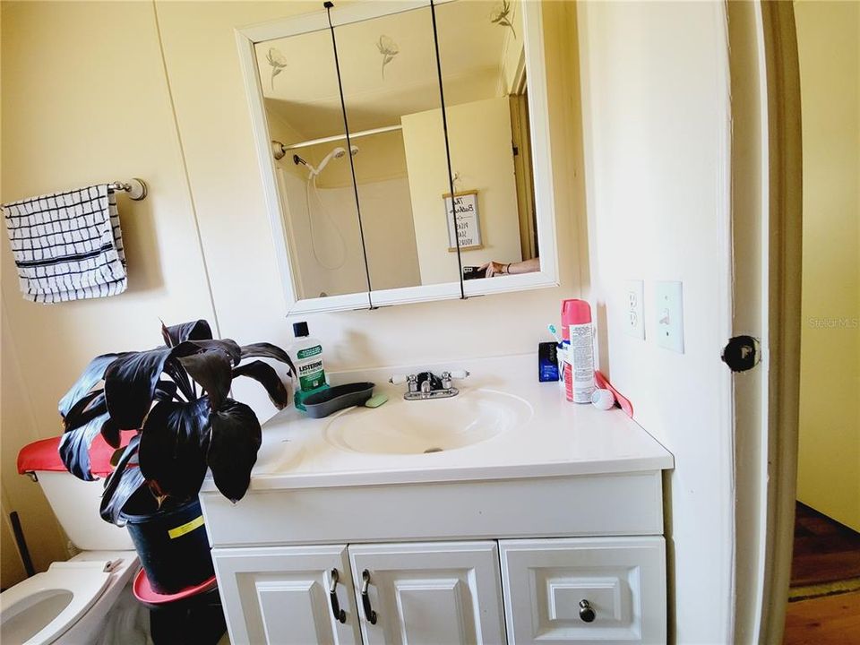 待售: $157,000 (2 贝兹, 2 浴室, 784 平方英尺)