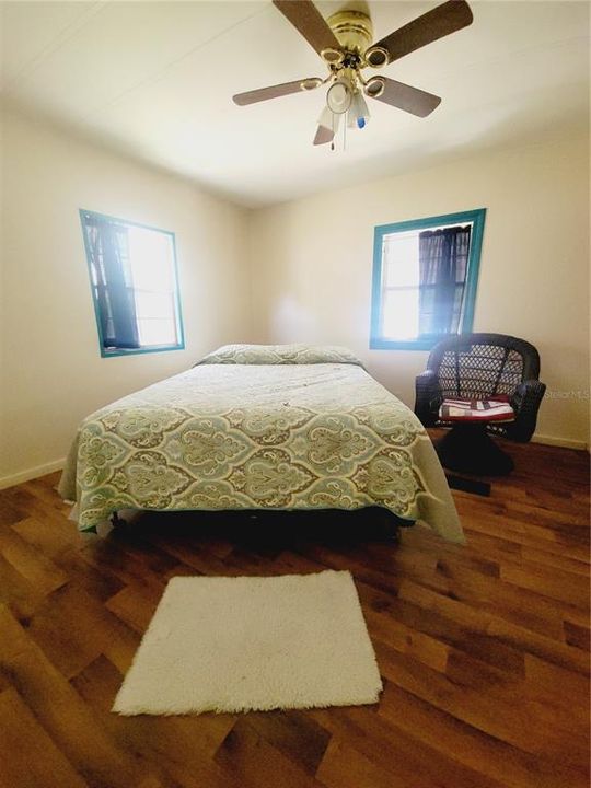 待售: $157,000 (2 贝兹, 2 浴室, 784 平方英尺)