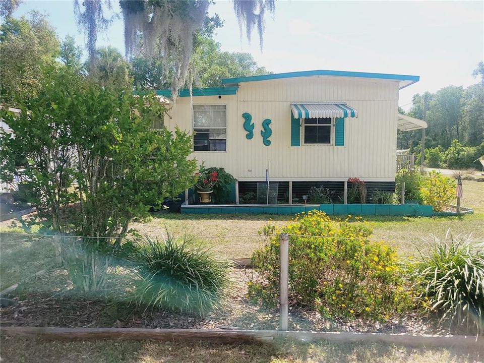 待售: $157,000 (2 贝兹, 2 浴室, 784 平方英尺)