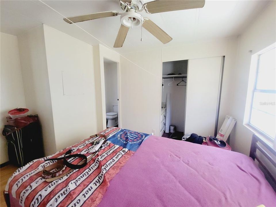 待售: $157,000 (2 贝兹, 2 浴室, 784 平方英尺)