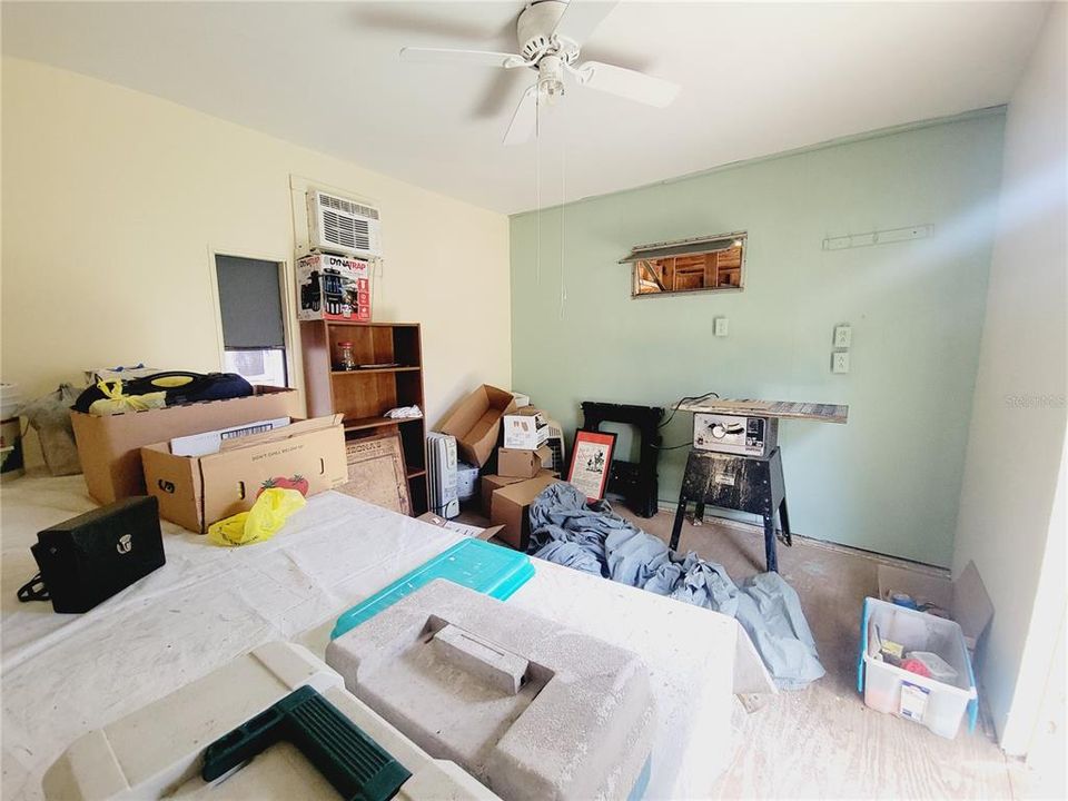 待售: $157,000 (2 贝兹, 2 浴室, 784 平方英尺)