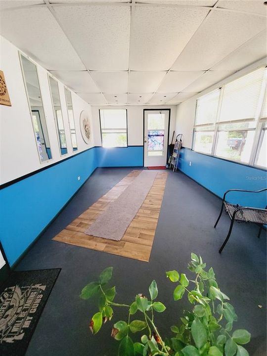 待售: $157,000 (2 贝兹, 2 浴室, 784 平方英尺)