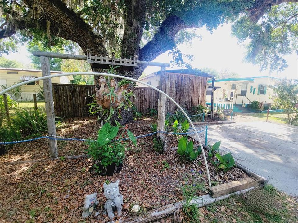 待售: $157,000 (2 贝兹, 2 浴室, 784 平方英尺)