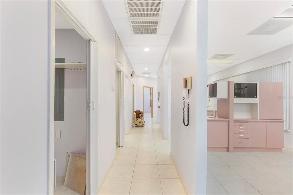 На продажу: $450,000 (0 спален, 0 ванн, 1175 Квадратных фут)