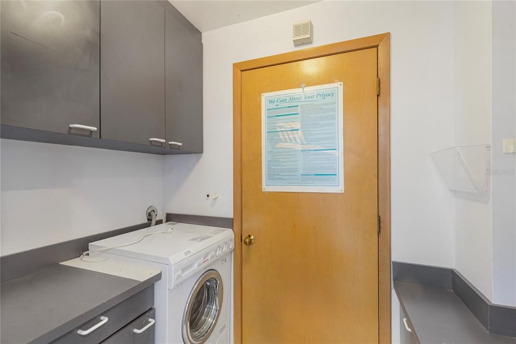 На продажу: $450,000 (0 спален, 0 ванн, 1175 Квадратных фут)