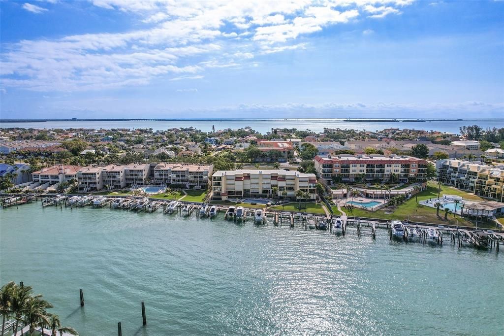 合同活跃: $795,000 (2 贝兹, 2 浴室, 1650 平方英尺)