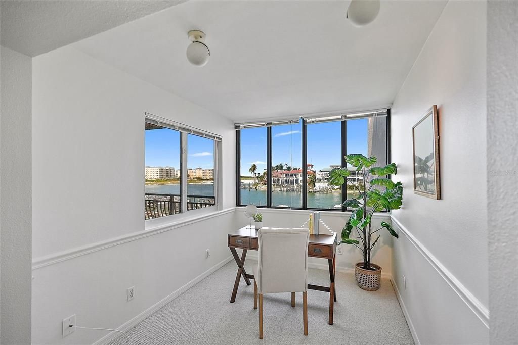 合同活跃: $795,000 (2 贝兹, 2 浴室, 1650 平方英尺)