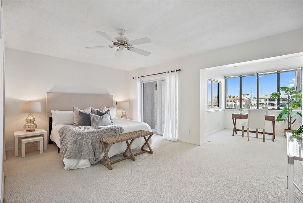 合同活跃: $795,000 (2 贝兹, 2 浴室, 1650 平方英尺)