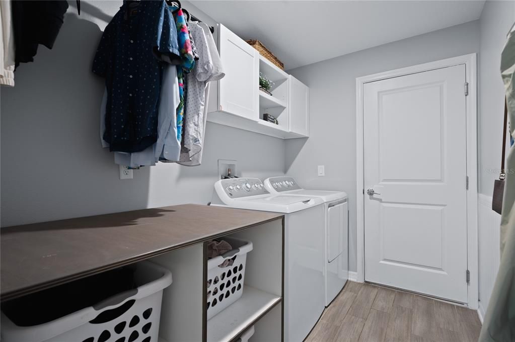 For Sale: $325,000 (3 beds, 2 baths, 1540 Square Feet)