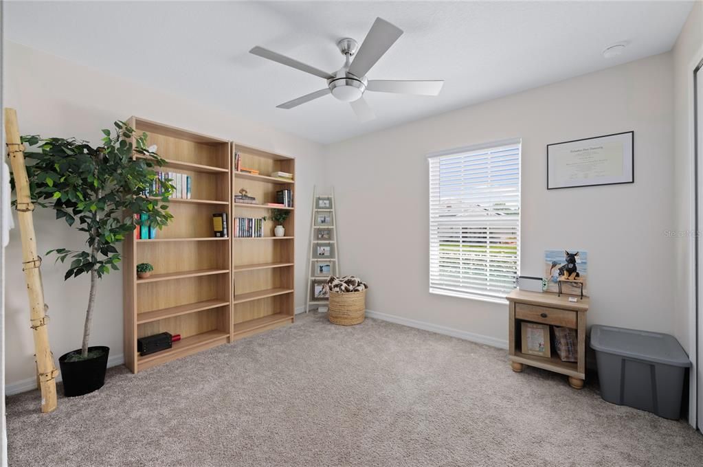 For Sale: $325,000 (3 beds, 2 baths, 1540 Square Feet)