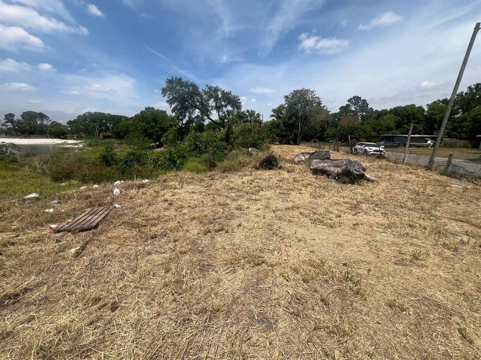 待售: $85,000 (0.55 acres)