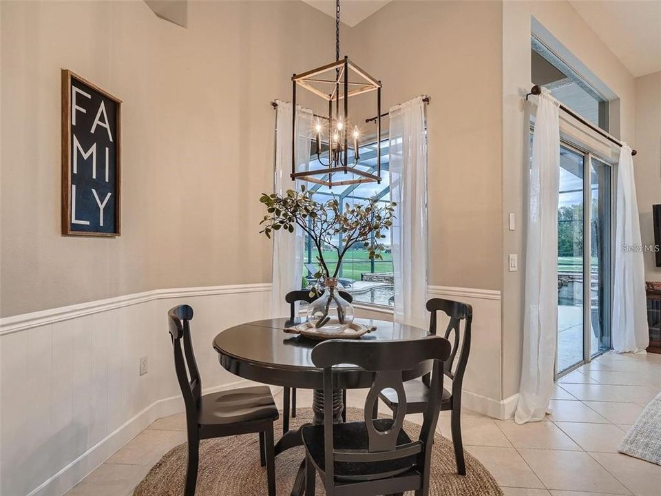 В аренду: $8,900 (4 спален, 3 ванн, 2996 Квадратных фут)