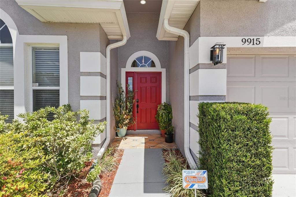 Activo con contrato: $469,000 (4 camas, 2 baños, 1965 Pies cuadrados)