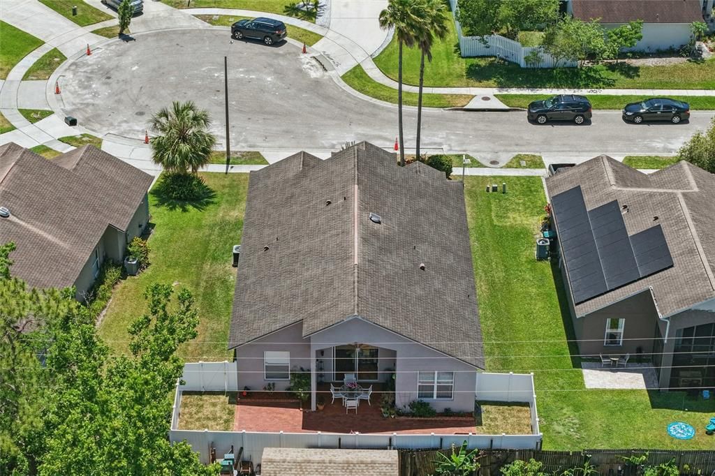 Activo con contrato: $469,000 (4 camas, 2 baños, 1965 Pies cuadrados)