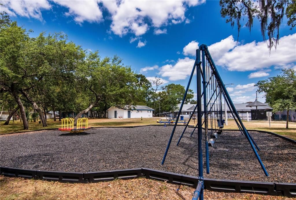 Active With Contract: $59,000 (1 beds, 1 baths, 816 Square Feet)