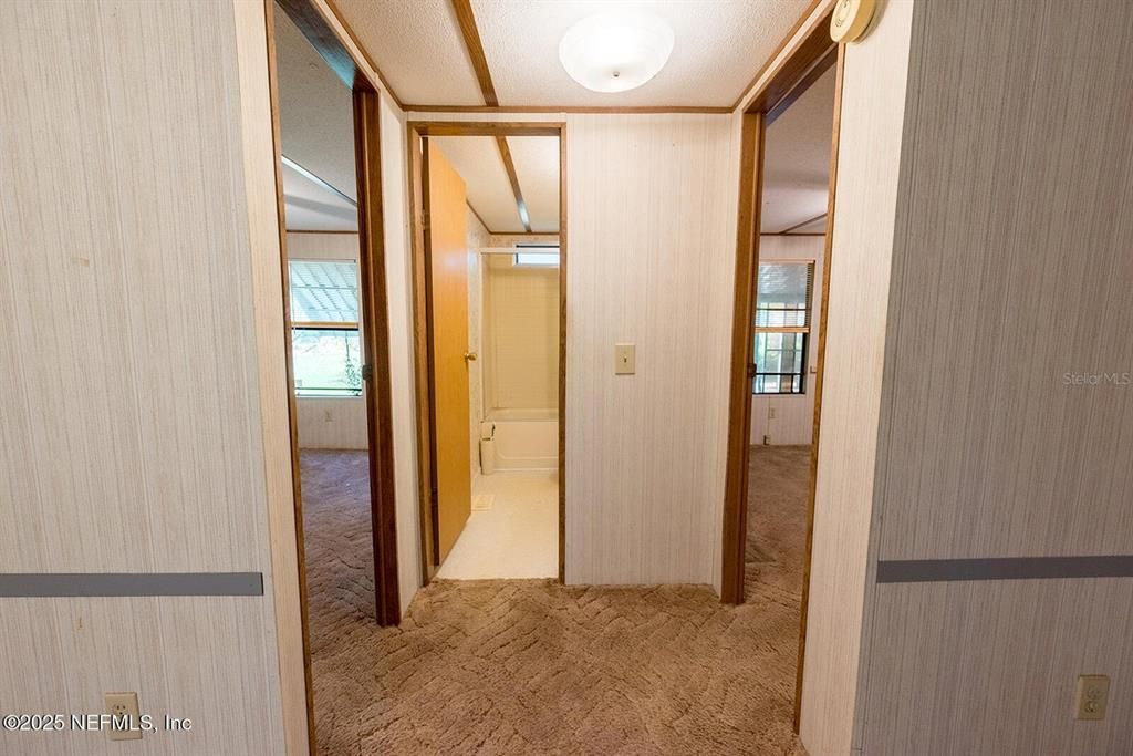 For Sale: $200,000 (3 beds, 2 baths, 1456 Square Feet)