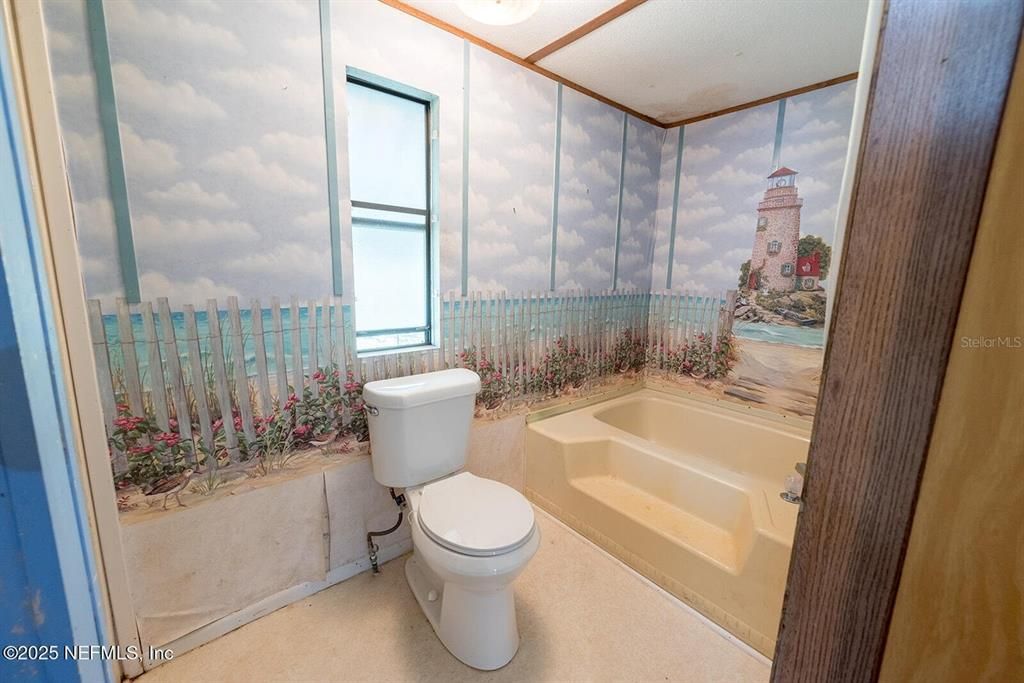 For Sale: $200,000 (3 beds, 2 baths, 1456 Square Feet)