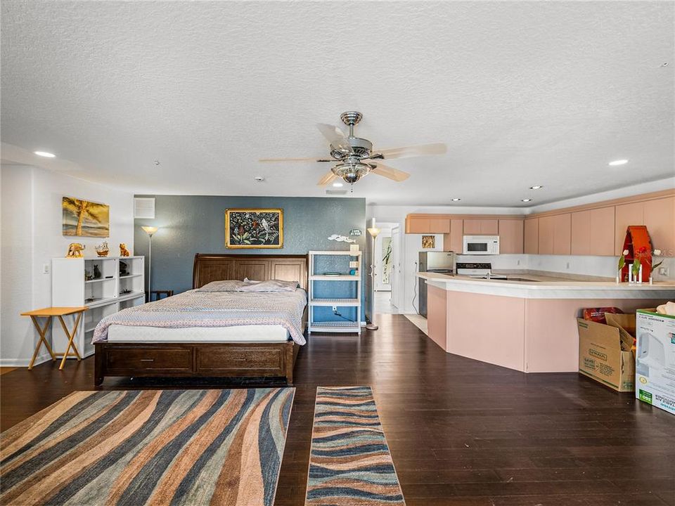 For Sale: $1,975,000 (4 beds, 3 baths, 3415 Square Feet)