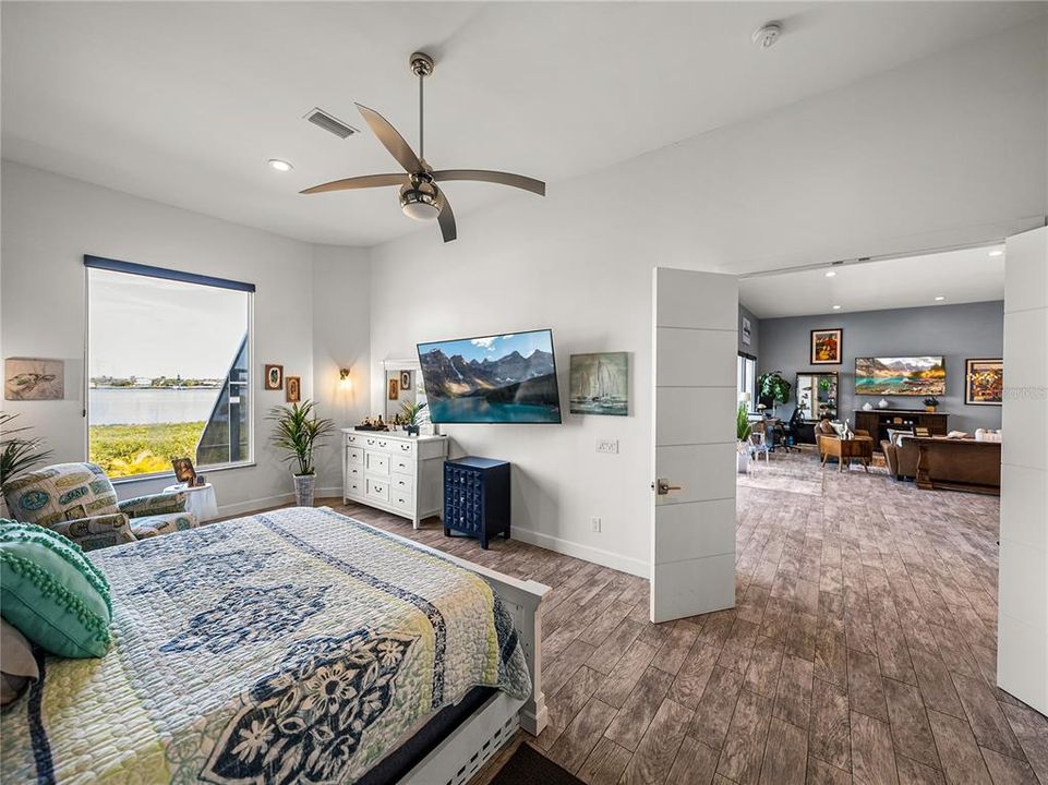 For Sale: $1,975,000 (4 beds, 3 baths, 3415 Square Feet)