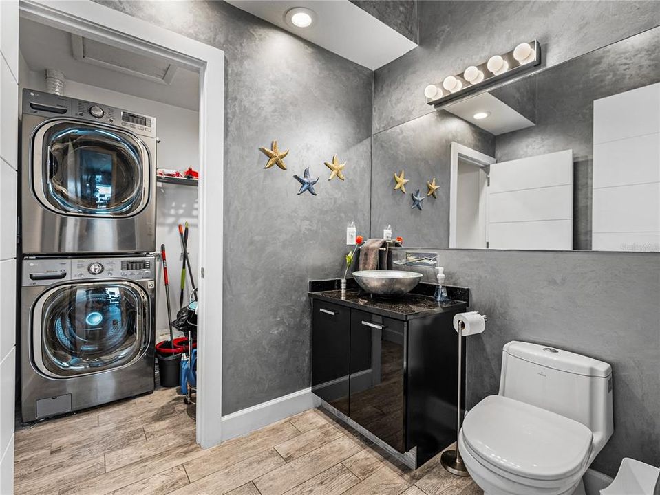 For Sale: $1,975,000 (4 beds, 3 baths, 3415 Square Feet)