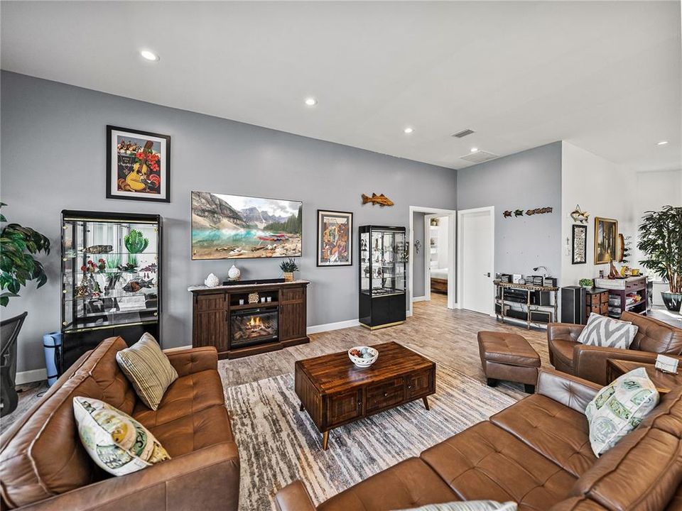 For Sale: $1,975,000 (4 beds, 3 baths, 3415 Square Feet)