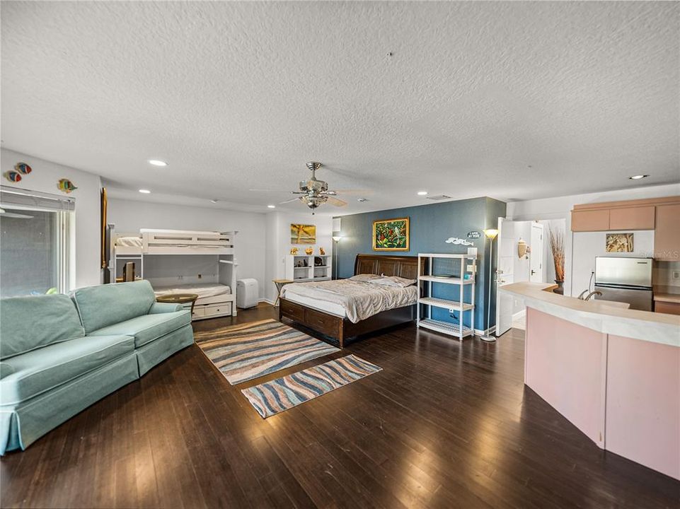 For Sale: $1,975,000 (4 beds, 3 baths, 3415 Square Feet)