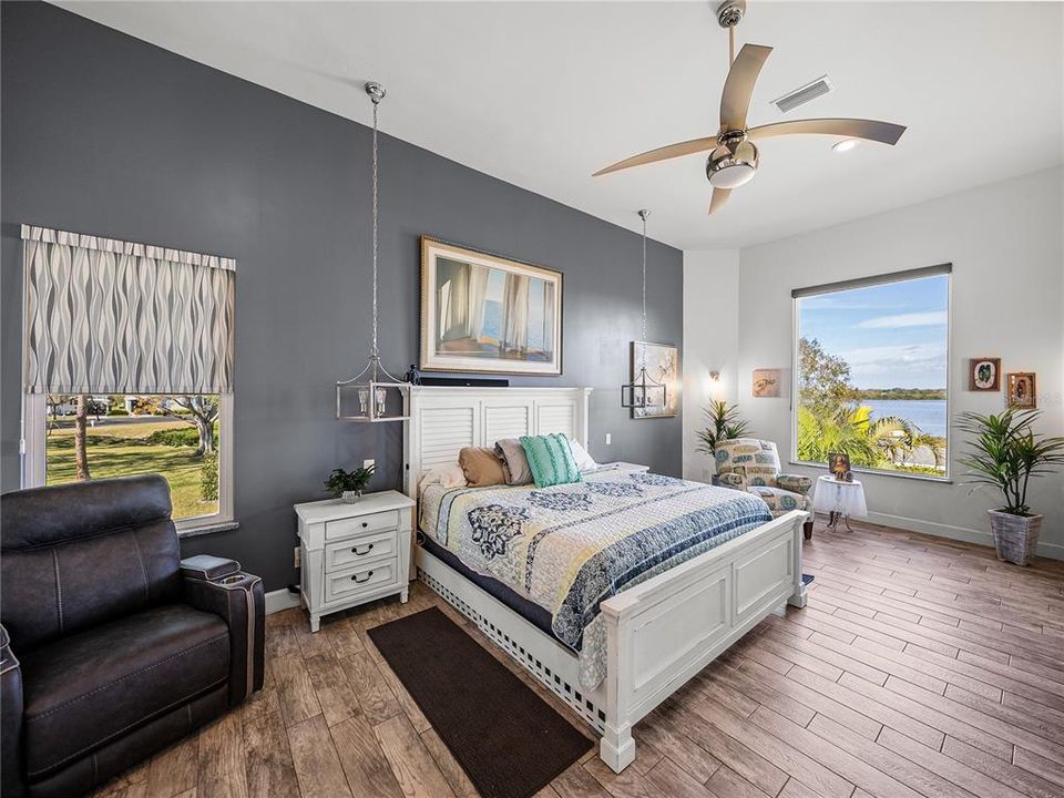 For Sale: $1,975,000 (4 beds, 3 baths, 3415 Square Feet)