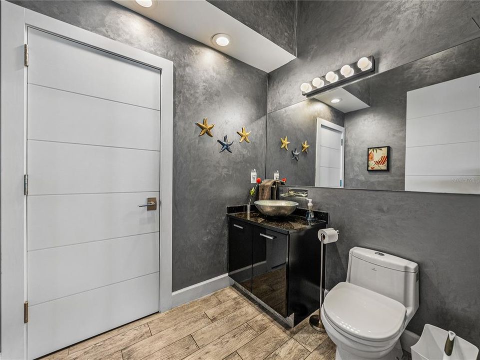 For Sale: $1,975,000 (4 beds, 3 baths, 3415 Square Feet)