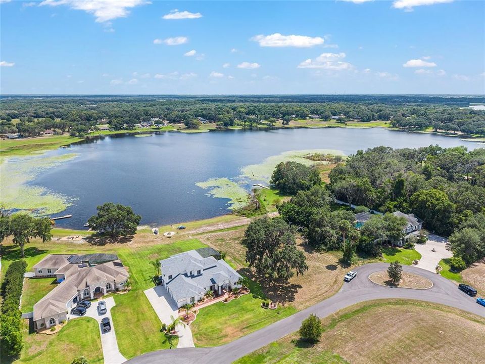 For Sale: $1,325,000 (5 beds, 4 baths, 3845 Square Feet)