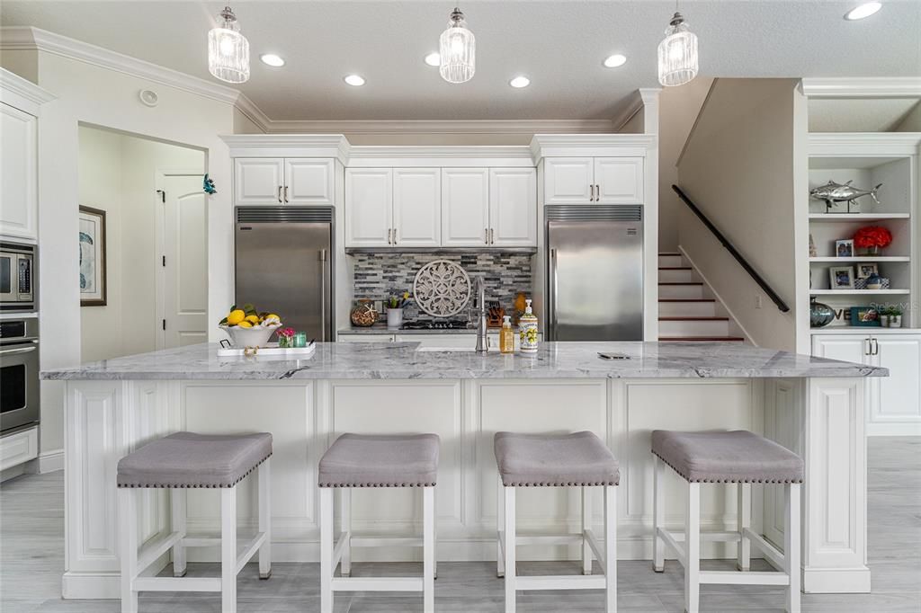 For Sale: $1,325,000 (5 beds, 4 baths, 3845 Square Feet)