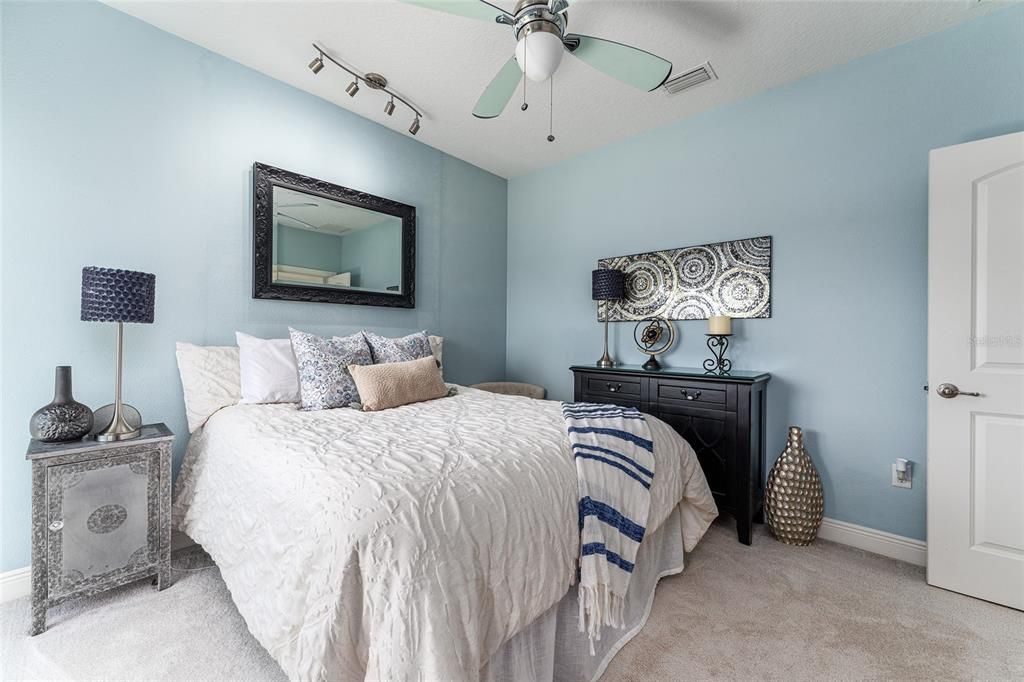 For Sale: $1,325,000 (5 beds, 4 baths, 3845 Square Feet)