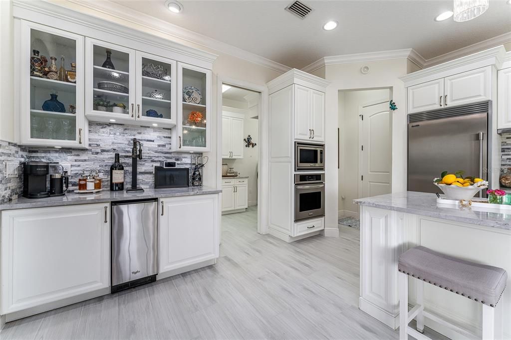 For Sale: $1,325,000 (5 beds, 4 baths, 3845 Square Feet)