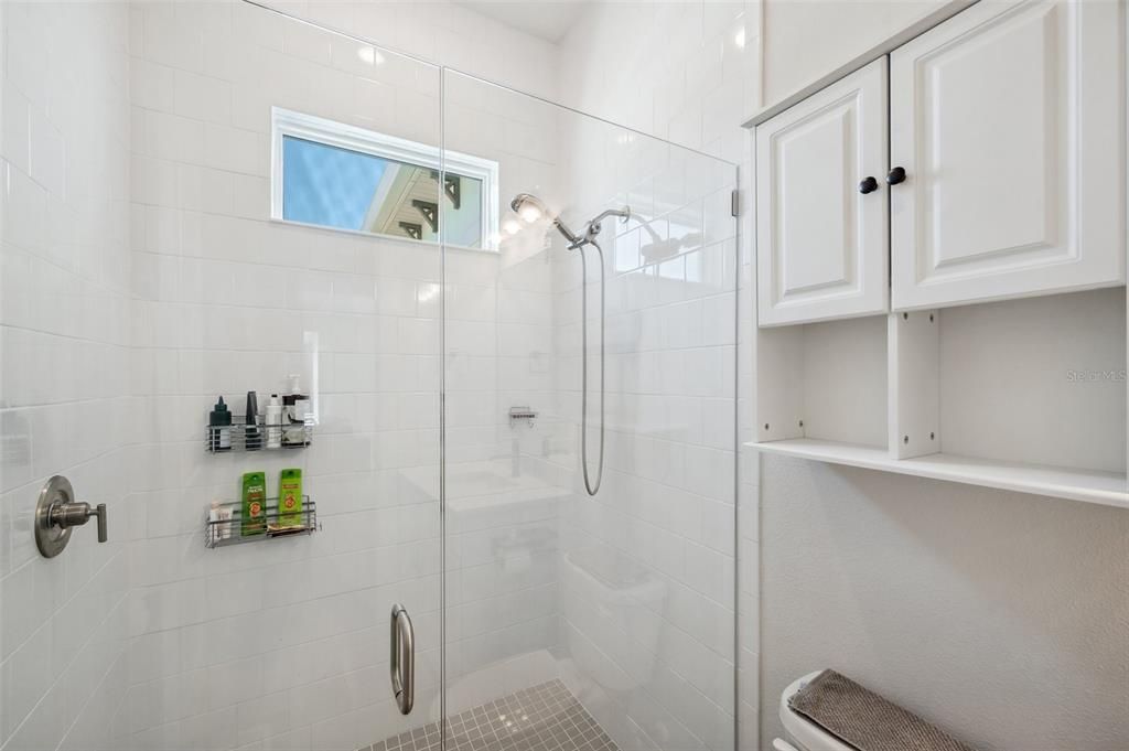 En Venta: $1,695,000 (5 camas, 6 baños, 4296 Pies cuadrados)