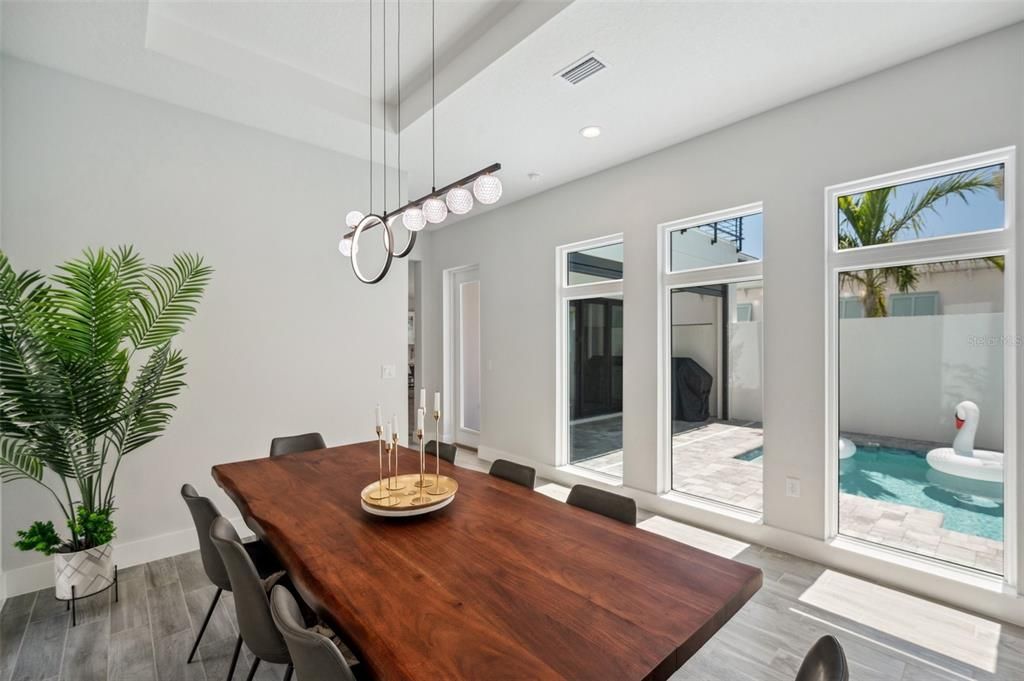 En Venta: $1,695,000 (5 camas, 6 baños, 4296 Pies cuadrados)