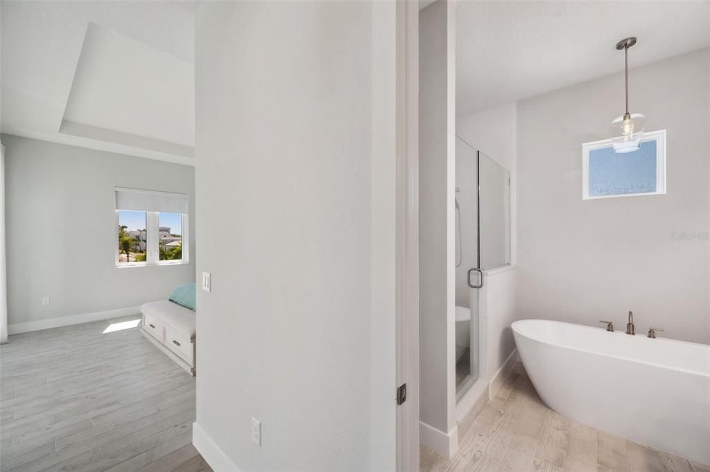 En Venta: $1,695,000 (5 camas, 6 baños, 4296 Pies cuadrados)