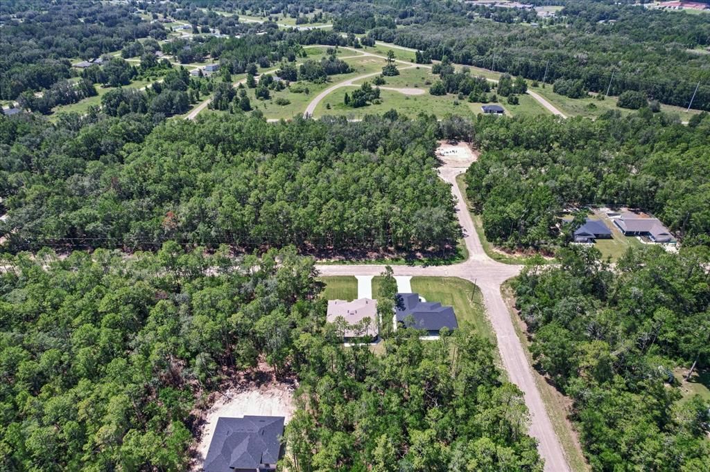 Под контрактом: $389,900 (3 спален, 2 ванн, 1873 Квадратных фут)