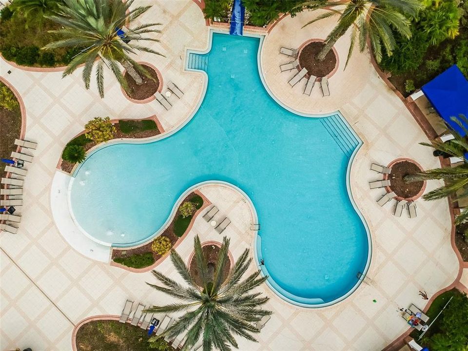 合同活跃: $635,000 (4 贝兹, 2 浴室, 3000 平方英尺)