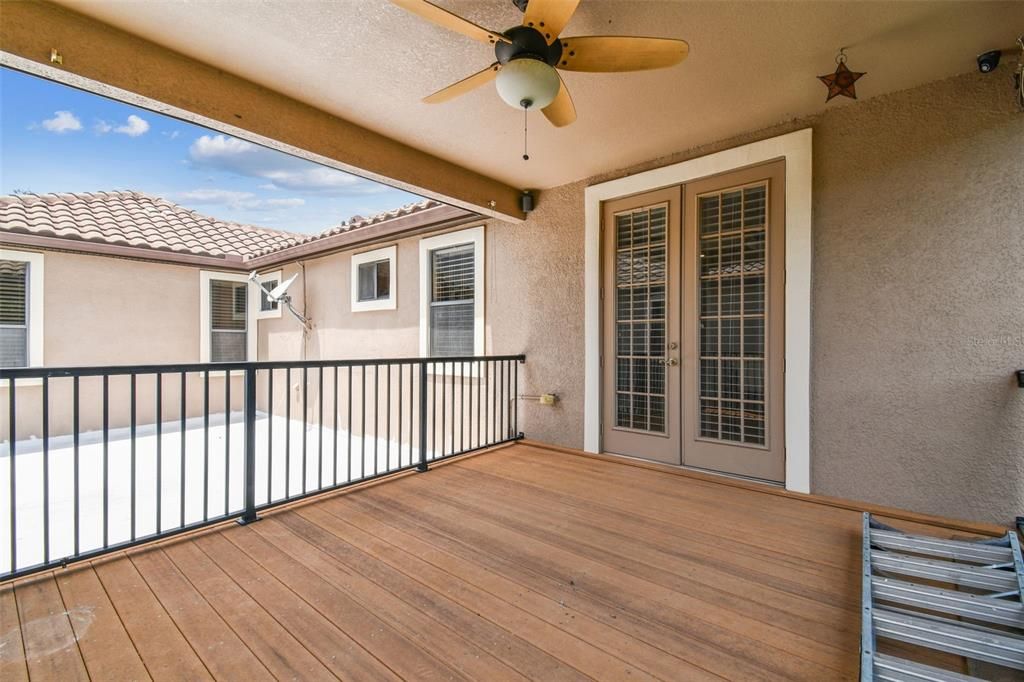 合同活跃: $635,000 (4 贝兹, 2 浴室, 3000 平方英尺)