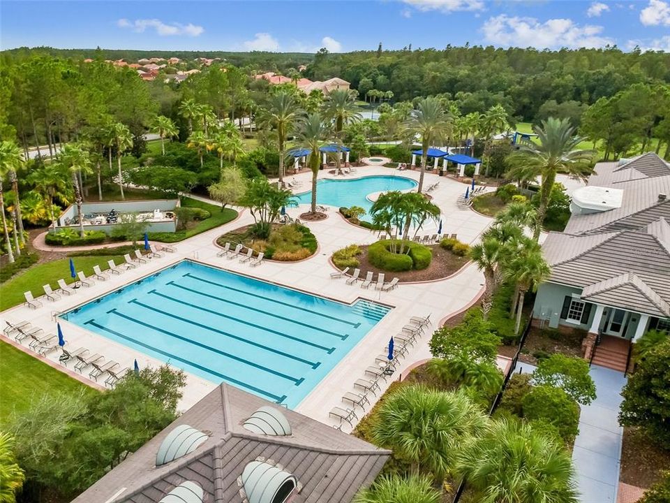 合同活跃: $635,000 (4 贝兹, 2 浴室, 3000 平方英尺)