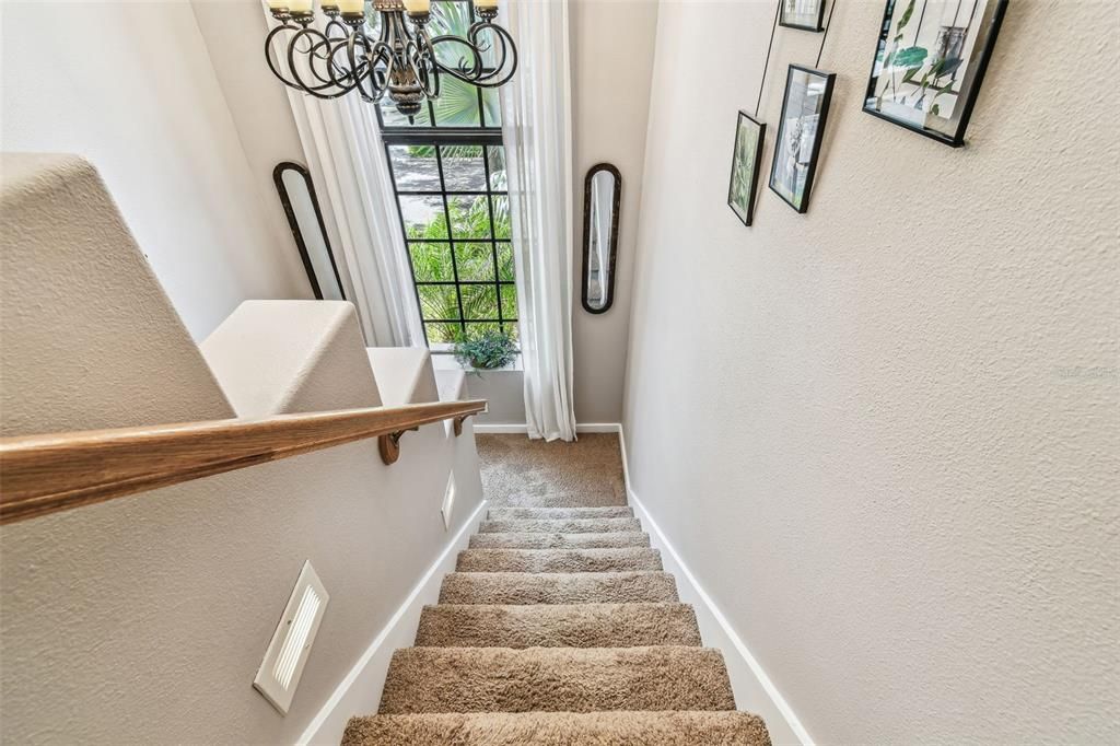 合同活跃: $635,000 (4 贝兹, 2 浴室, 3000 平方英尺)