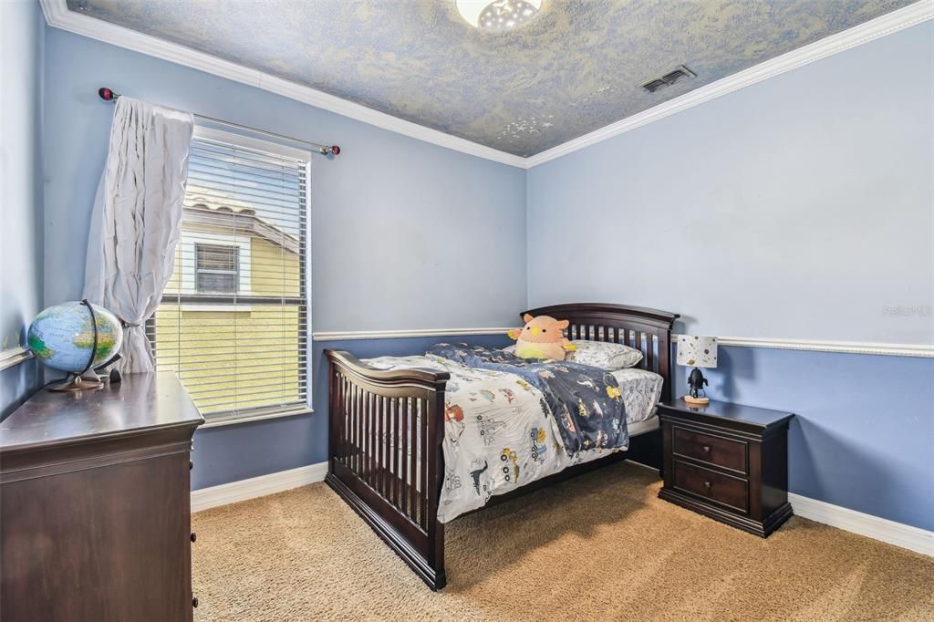 合同活跃: $635,000 (4 贝兹, 2 浴室, 3000 平方英尺)