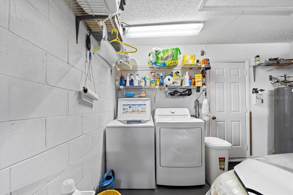 For Sale: $269,000 (2 beds, 2 baths, 1269 Square Feet)